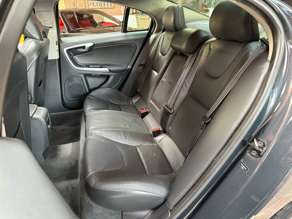 2012 Volvo S60 2nd Gen - Image 29 of 31