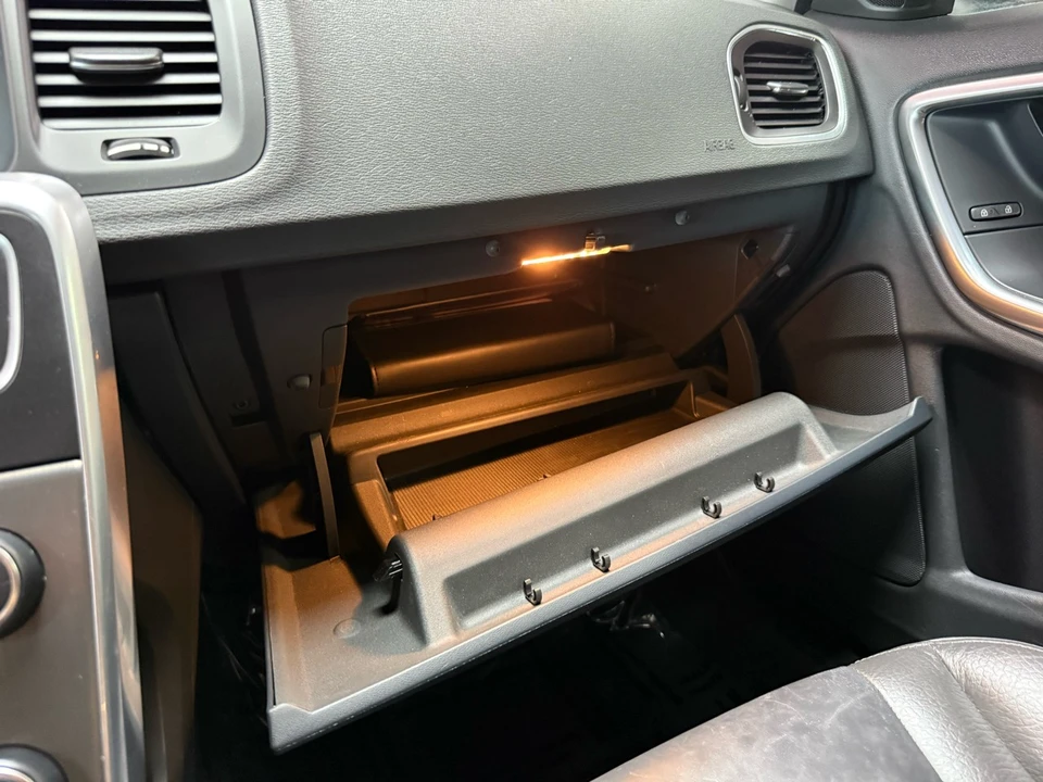 2012 Volvo S60 2nd Gen - Image 23 of 31