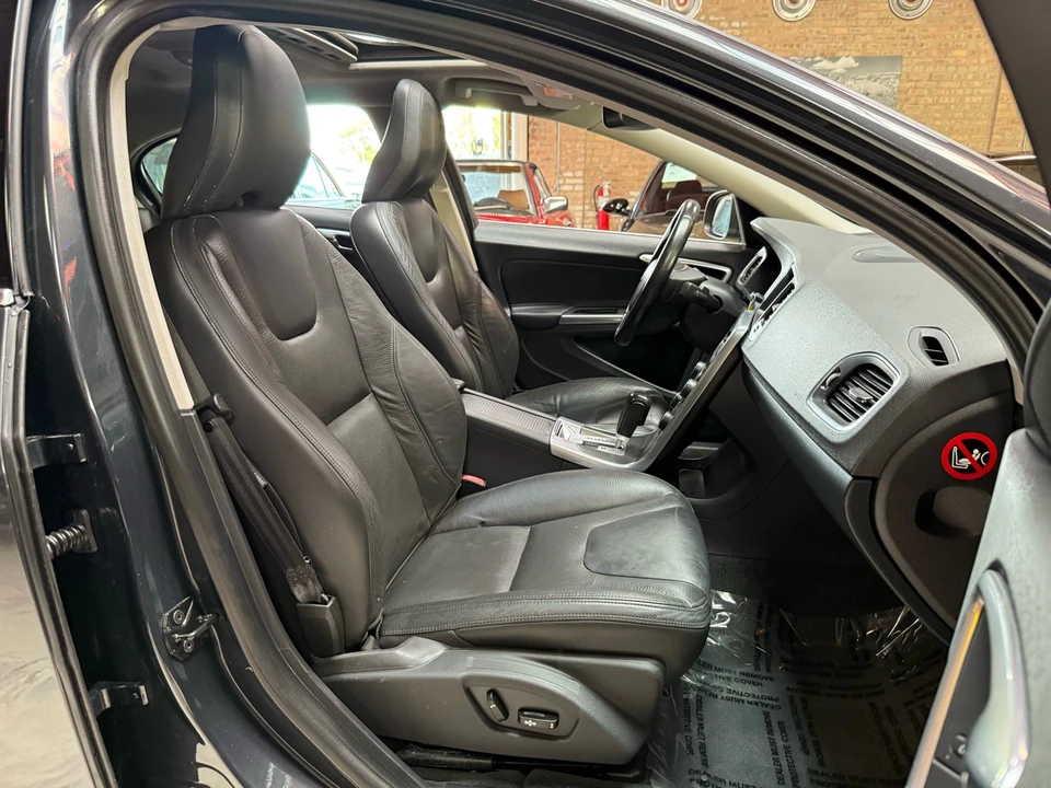 2012 Volvo S60 2nd Gen - Image 27 of 31