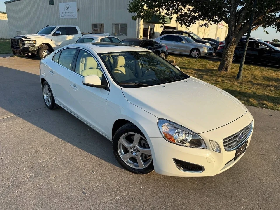 2012 Volvo S60 2nd Gen - Image 19 of 21