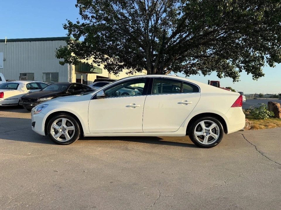 2012 Volvo S60 2nd Gen - Image 5 of 21