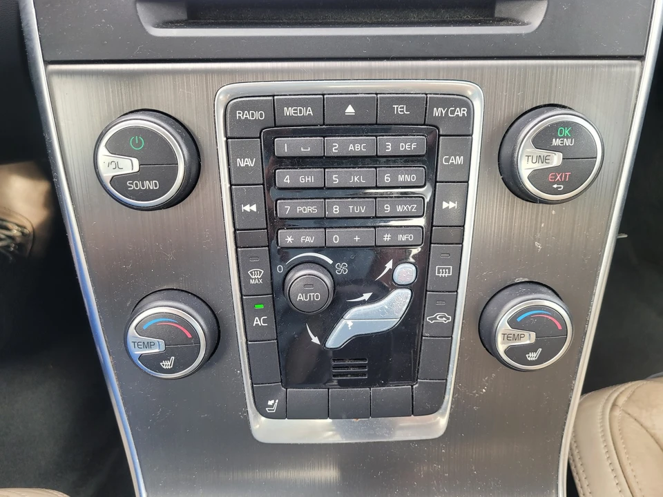 2012 Volvo S60 2nd Gen - Image 27 of 31
