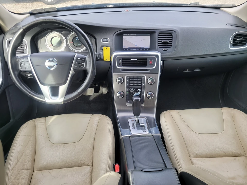 2012 Volvo S60 2nd Gen - Image 11 of 31