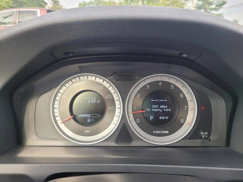 2012 Volvo S60 2nd Gen - Image 24 of 31