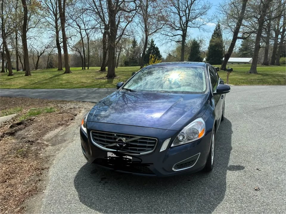 2012 Volvo S60 2nd Gen - Image 4 of 8