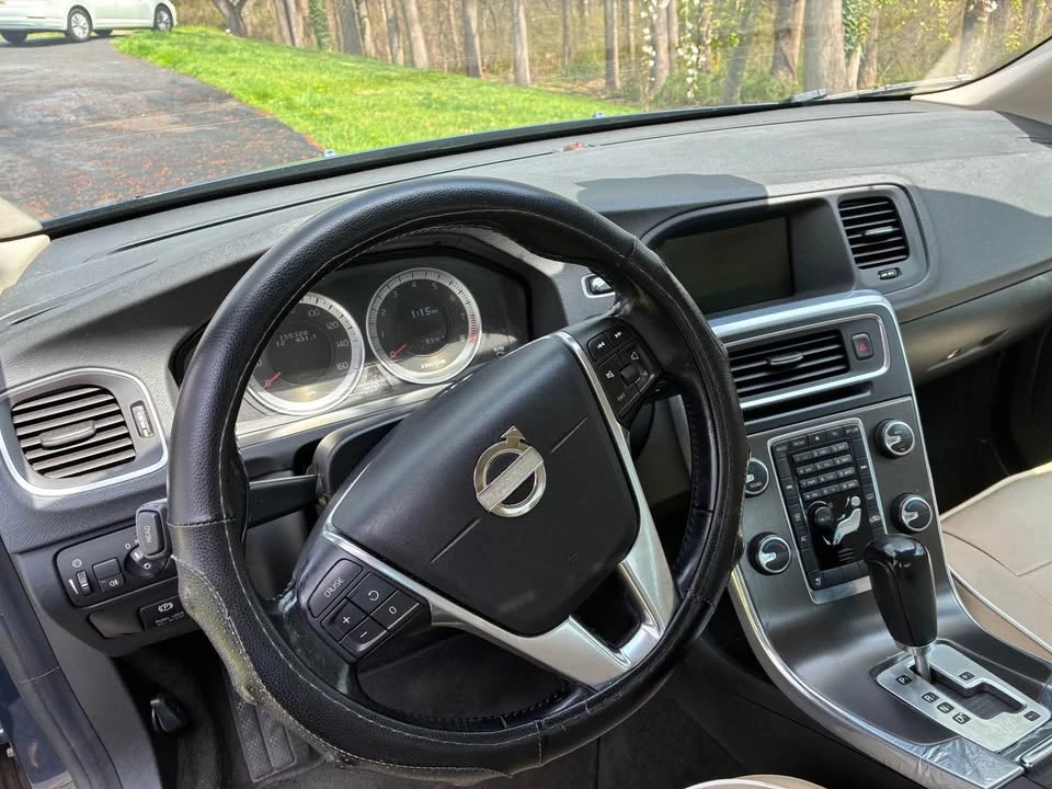 2012 Volvo S60 2nd Gen - Image 7 of 8