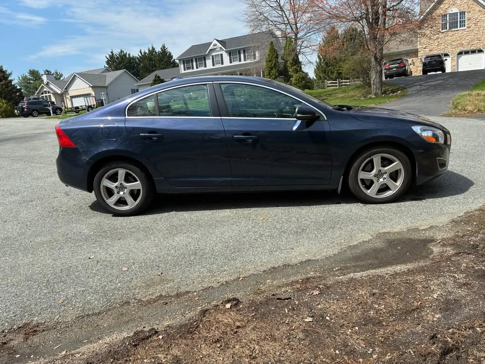 2012 Volvo S60 2nd Gen - Image 2 of 8