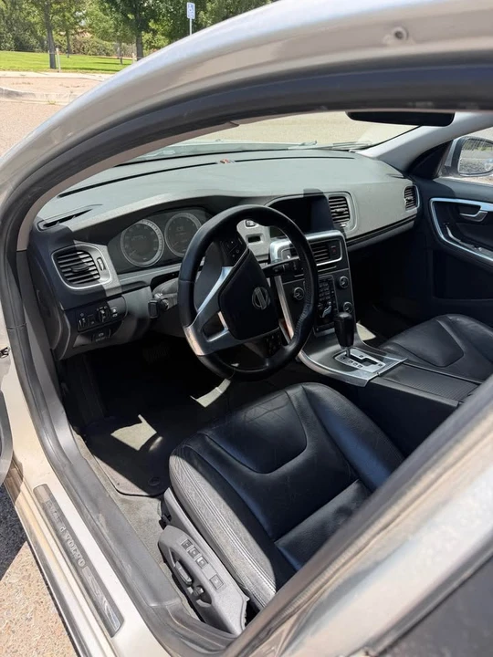 2012 Volvo S60 2nd Gen - Image 6 of 8
