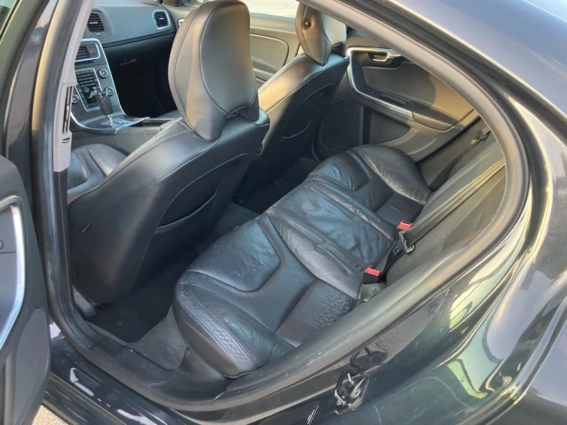 2012 Volvo S60 2nd Gen - Image 8 of 13