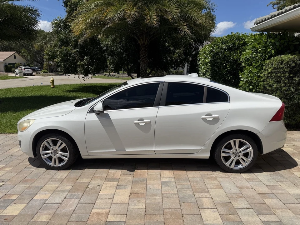 2012 Volvo S60 2nd Gen - Image 3 of 9