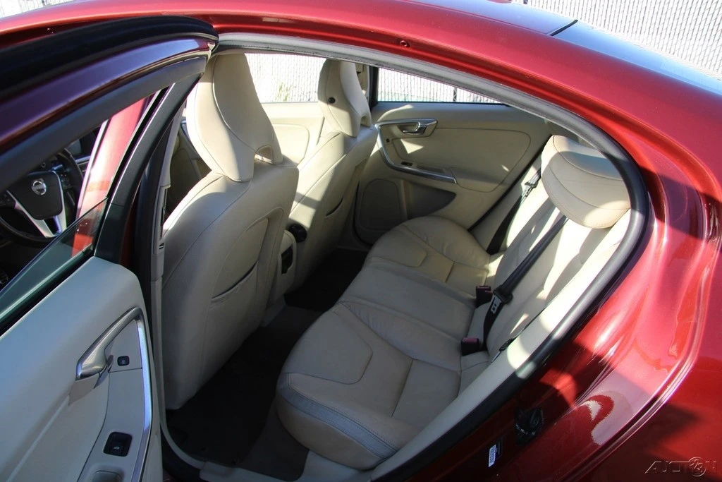 2012 Volvo S60 2nd Gen - Image 19 of 21
