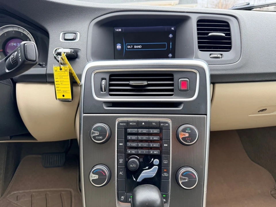 2012 Volvo S60 2nd Gen - Image 15 of 20