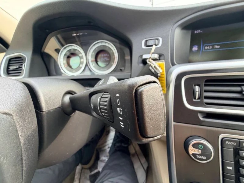 2012 Volvo S60 2nd Gen - Image 9 of 12