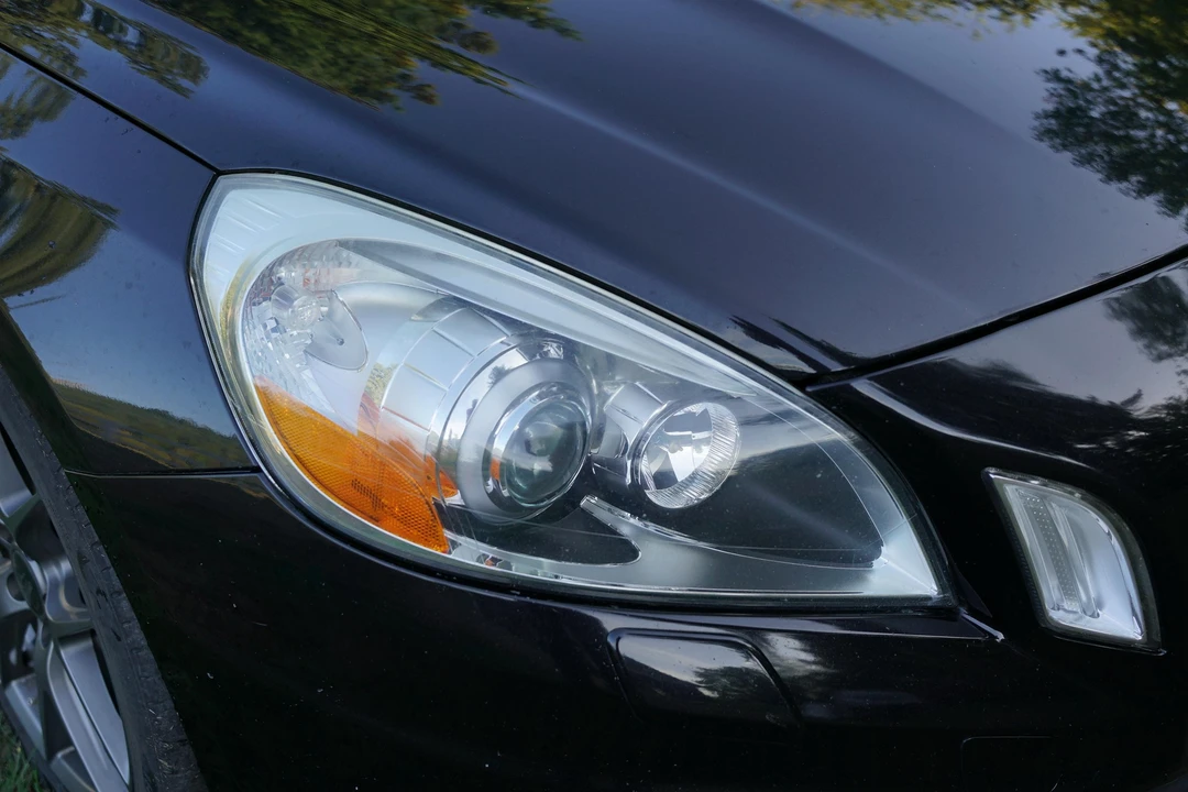 2012 Volvo S60 2nd Gen - Image 16 of 31