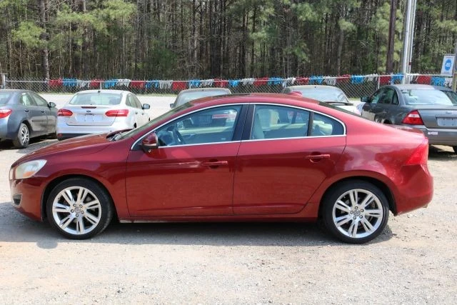 2012 Volvo - Image 2 of 15
