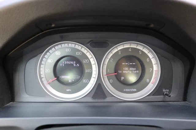 2012 Volvo - Image 13 of 15
