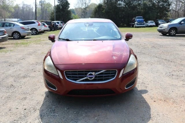 2012 Volvo - Image 8 of 15