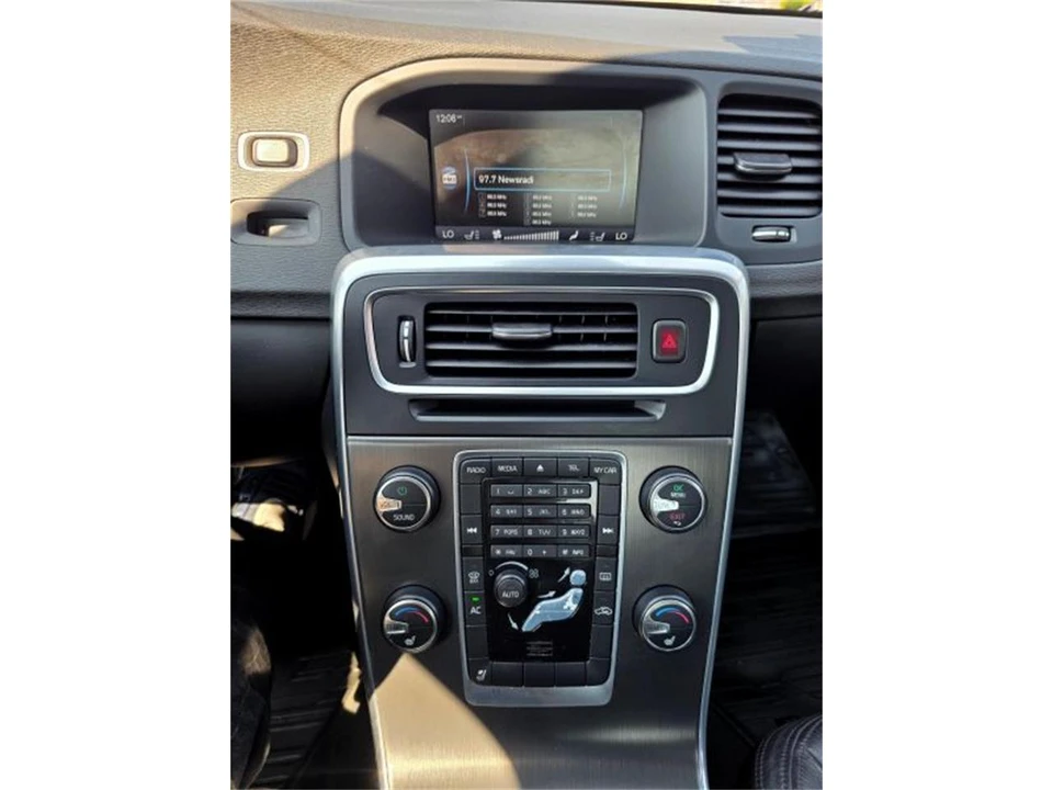 2012 Volvo S60 2nd Gen - Image 16 of 20