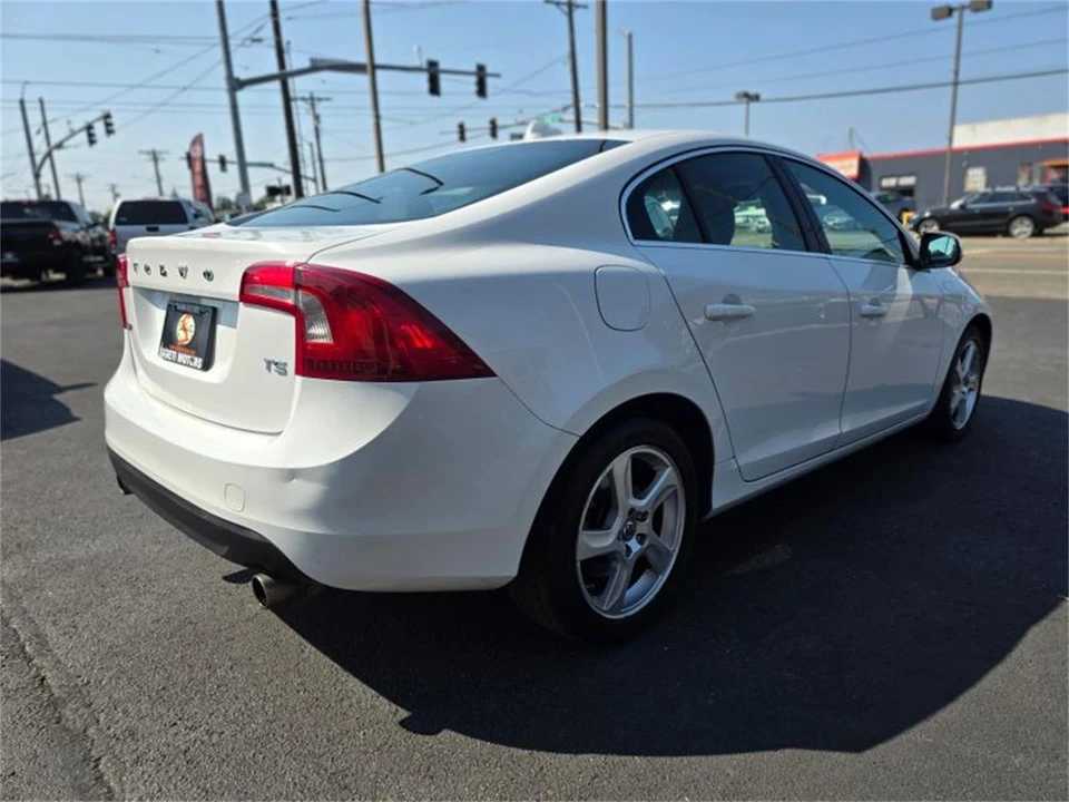 2012 Volvo S60 2nd Gen - Image 5 of 20