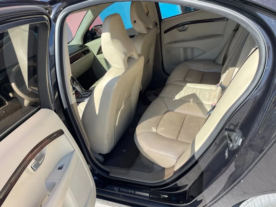 2012 Volvo S80 2nd Gen - Image 9 of 13
