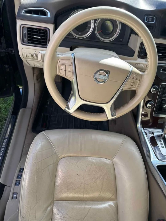 2012 Volvo S80 2nd Gen - Image 6 of 10