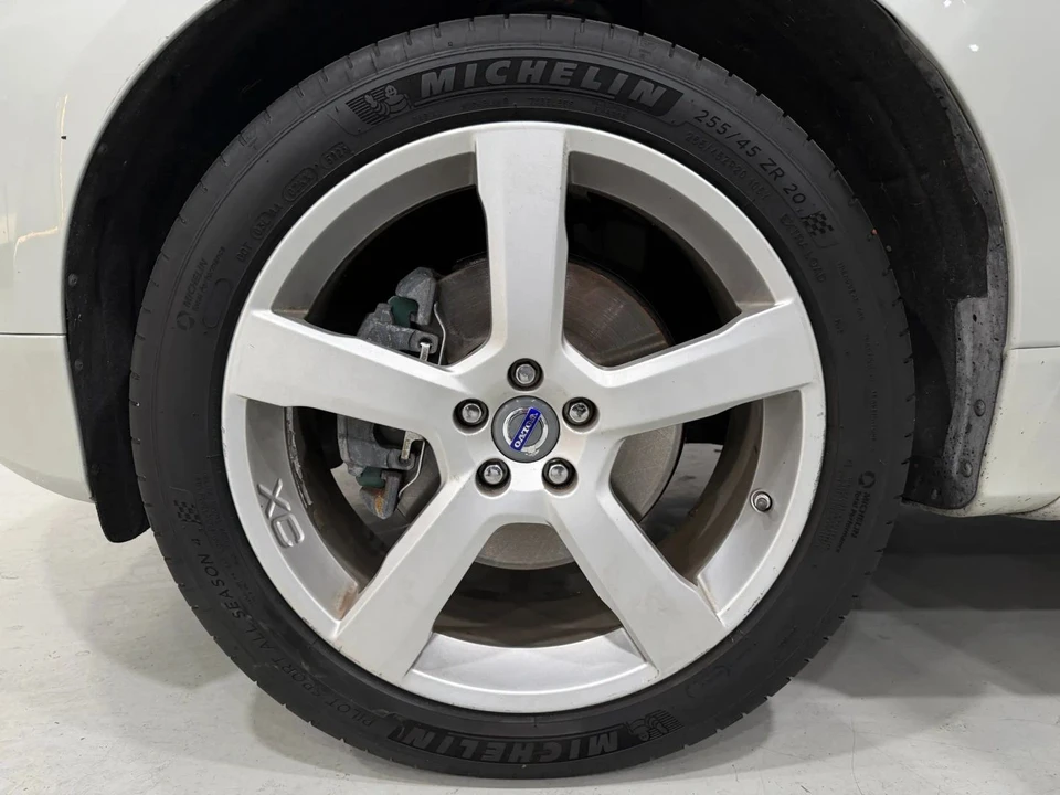 2012 Volvo XC60 1st Gen - Image 18 of 19