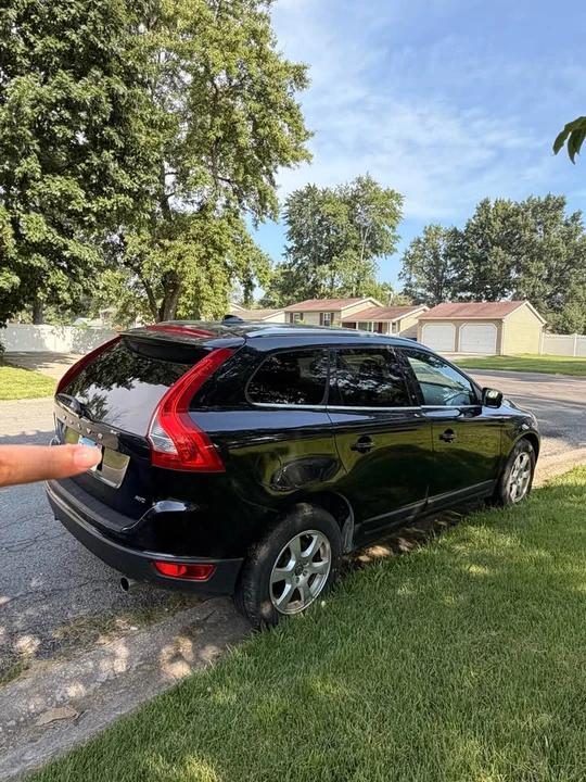 2012 Volvo XC60 1st Gen - Image 4 of 8
