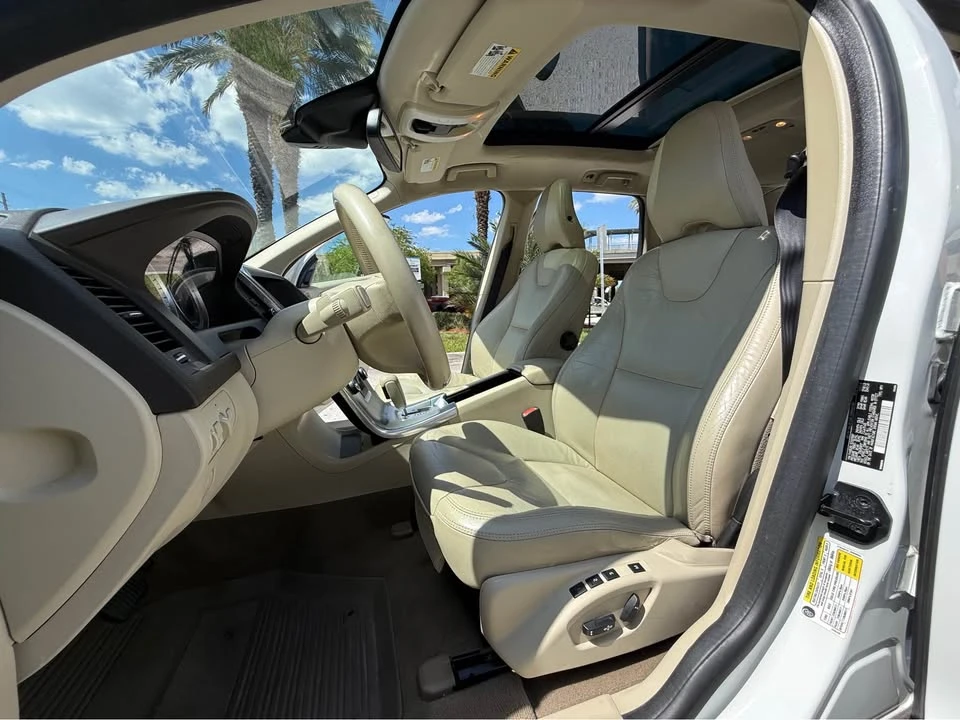 2012 Volvo XC60 1st Gen - Image 13 of 19