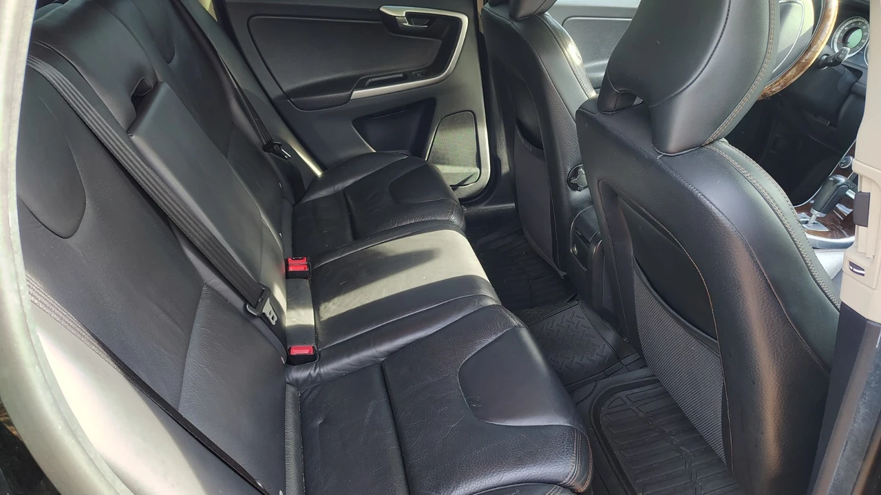 2012 Volvo XC60 1st Gen - Image 7 of 21