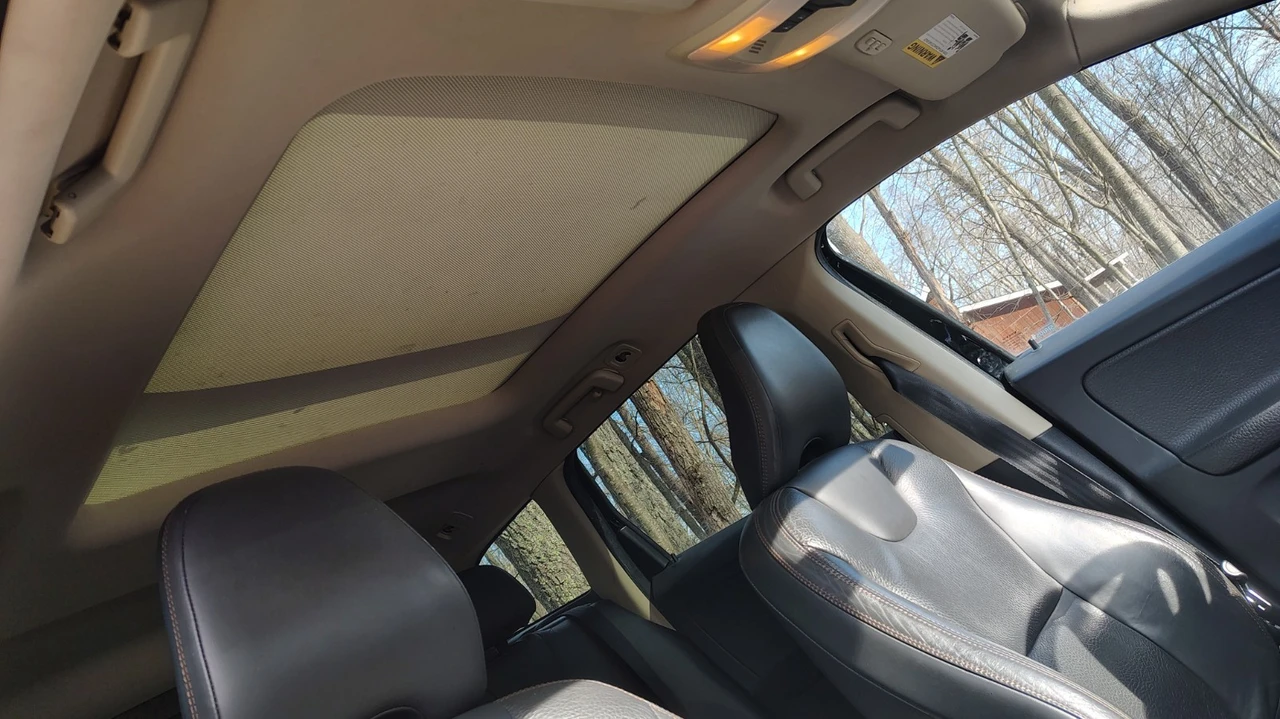 2012 Volvo XC60 1st Gen - Image 19 of 21