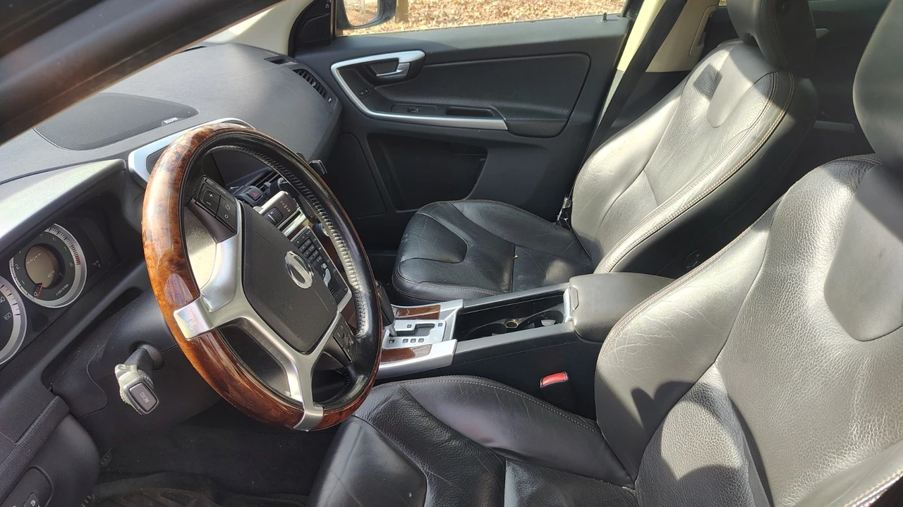 2012 Volvo XC60 1st Gen - Image 5 of 21