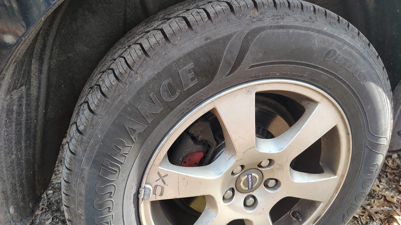 2012 Volvo XC60 1st Gen - Image 20 of 21