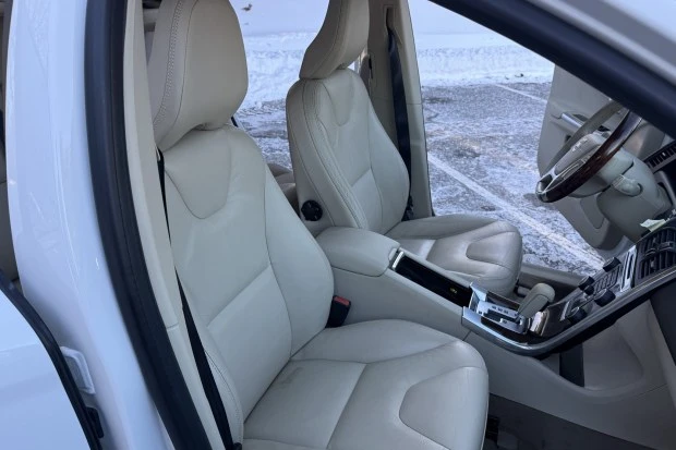 2012 Volvo XC60 1st Gen - Image 4 of 8
