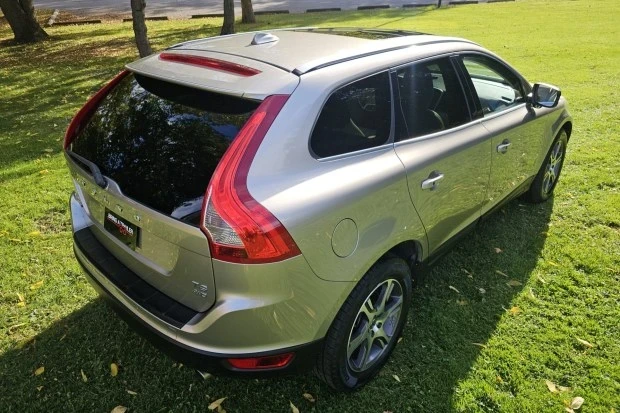 2012 Volvo XC60 1st Gen - Image 2 of 8
