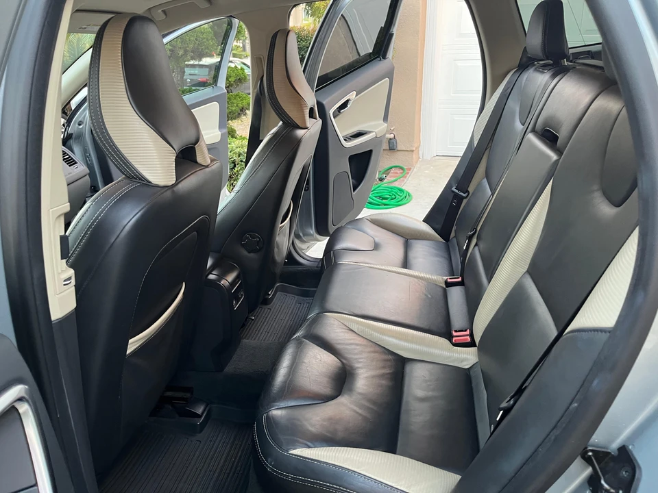 2012 Volvo XC60 1st Gen - Image 31 of 31