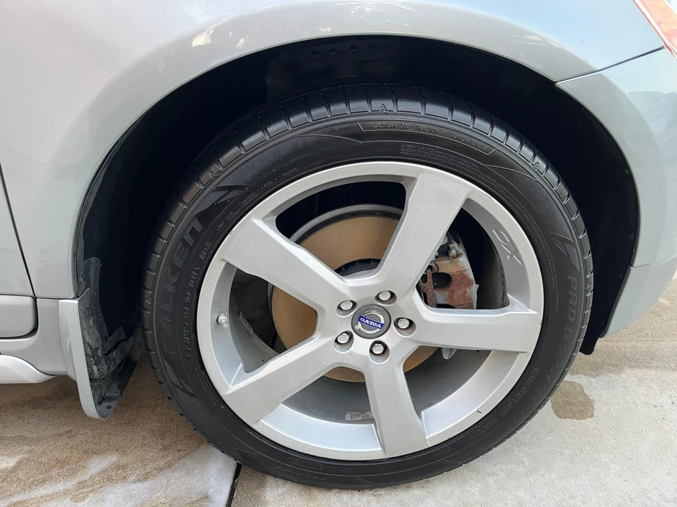 2012 Volvo XC60 1st Gen - Image 23 of 31