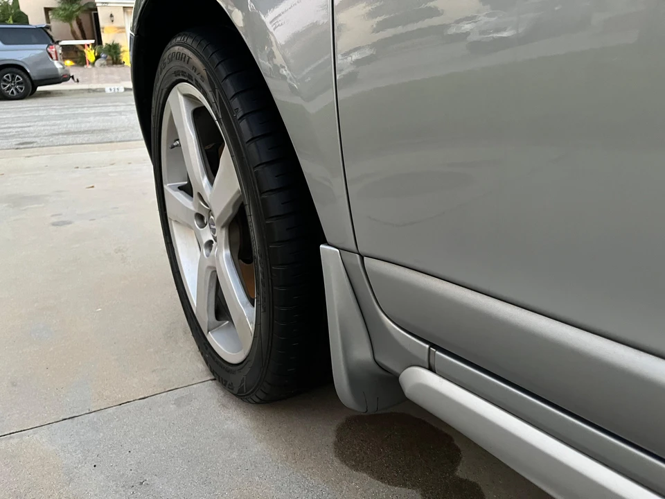 2012 Volvo XC60 1st Gen - Image 15 of 31