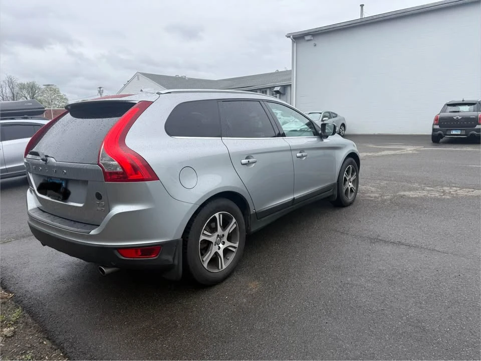 2012 Volvo XC60 1st Gen - Image 3 of 10