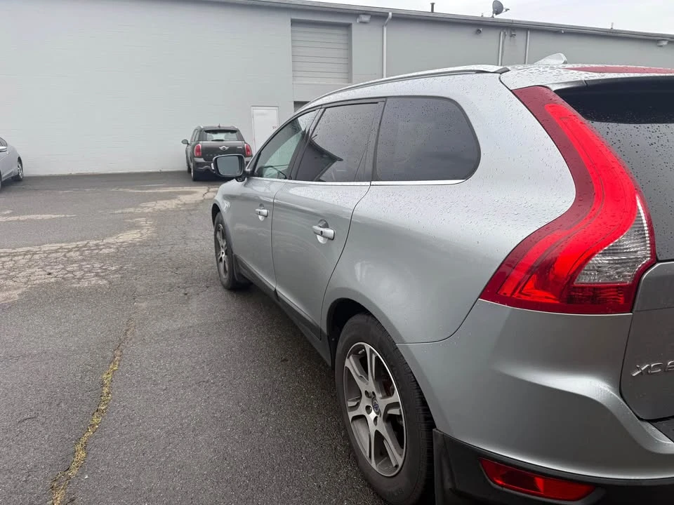 2012 Volvo XC60 1st Gen - Image 5 of 10