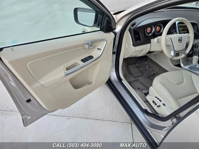 2012 Volvo XC60 1st Gen - Image 10 of 21
