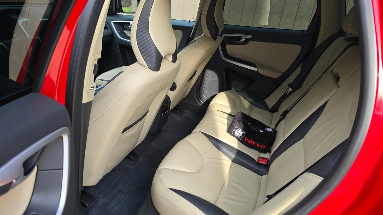 2012 Volvo XC60 1st Gen - Image 10 of 21