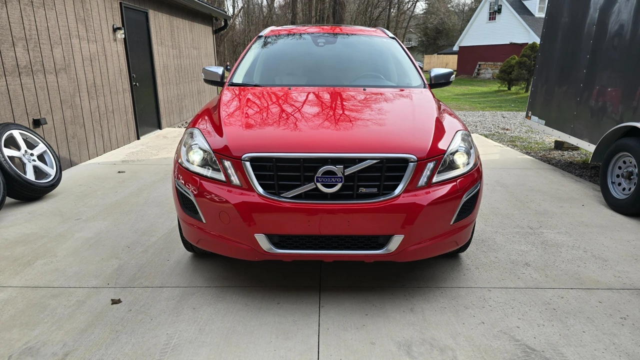 2012 Volvo XC60 1st Gen - Image 13 of 21