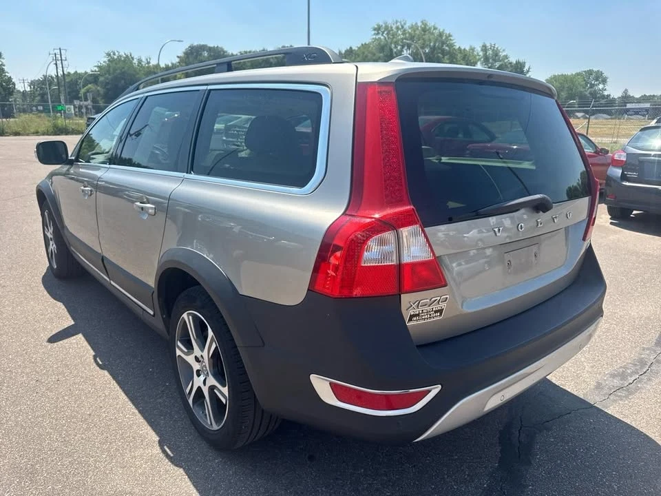 2012 Volvo XC70 3rd Gen - Image 7 of 11