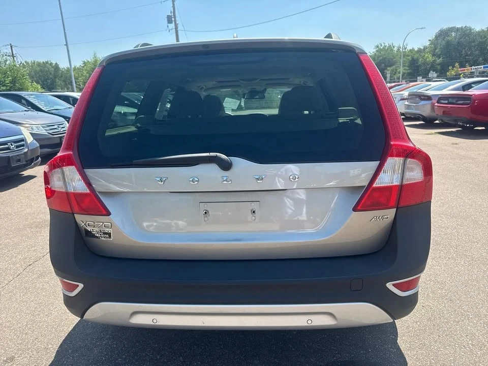 2012 Volvo XC70 3rd Gen - Image 6 of 11