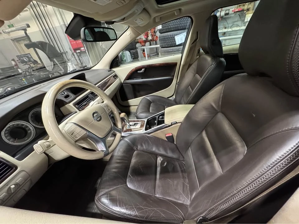 2012 Volvo XC70 3rd Gen - Image 7 of 7