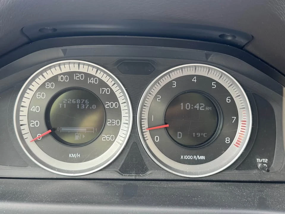 2012 Volvo XC70 3rd Gen - Image 4 of 7