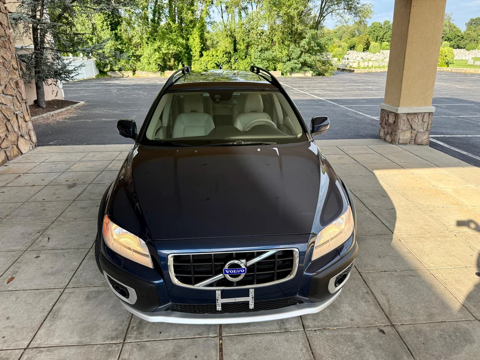 2012 Volvo XC70 3rd Gen - Image 7 of 31