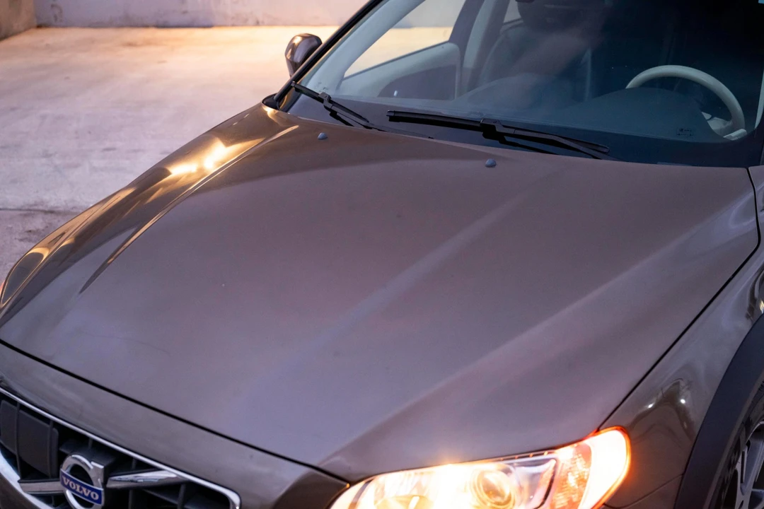 2012 Volvo XC70 3rd Gen - Image 24 of 31