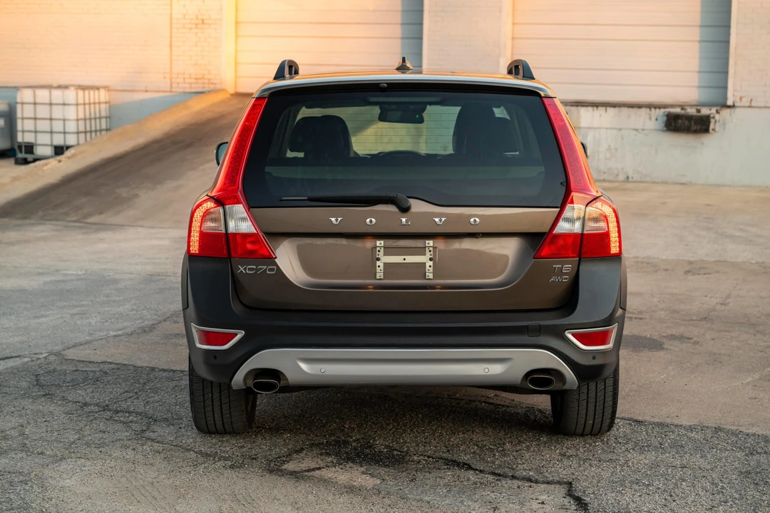 2012 Volvo XC70 3rd Gen - Image 6 of 31