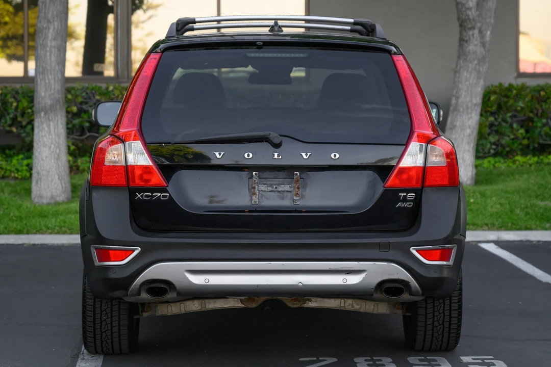 2012 Volvo XC70 3rd Gen - Image 5 of 31